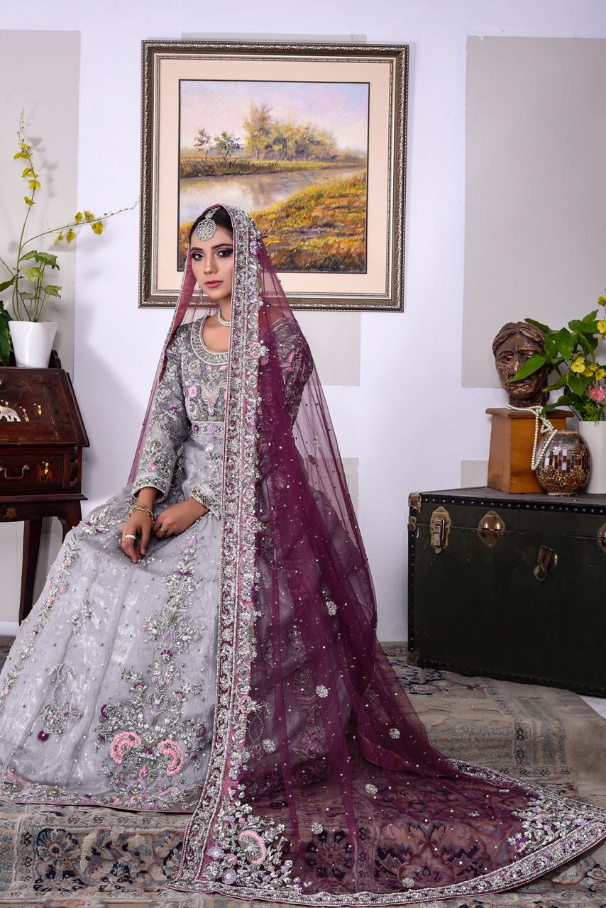 Cristiano Lux – Royal Pishwas Paired with Zari Organza, Tulle Dupatta