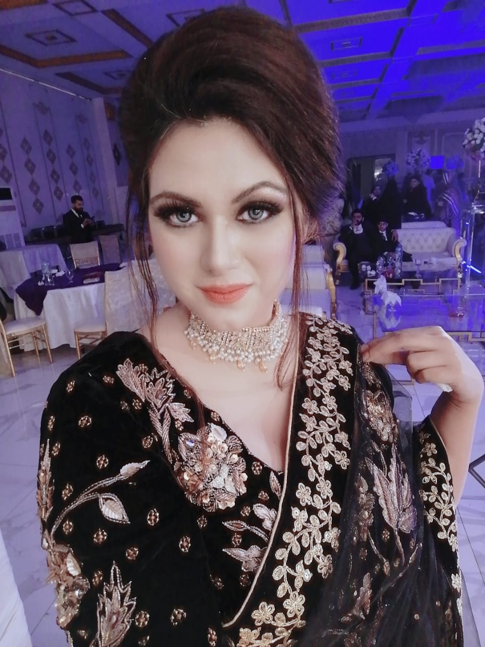 Mehro-Nisa Saree