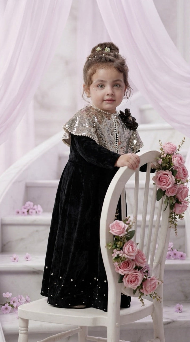Mirha Black Valvet