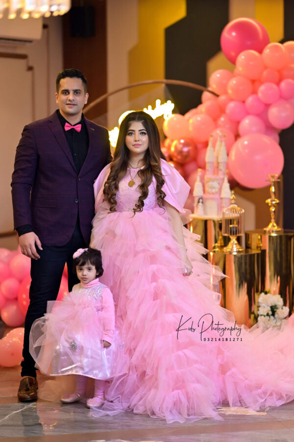 Queen Shades of Blush