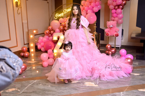 Queen Shades of Blush