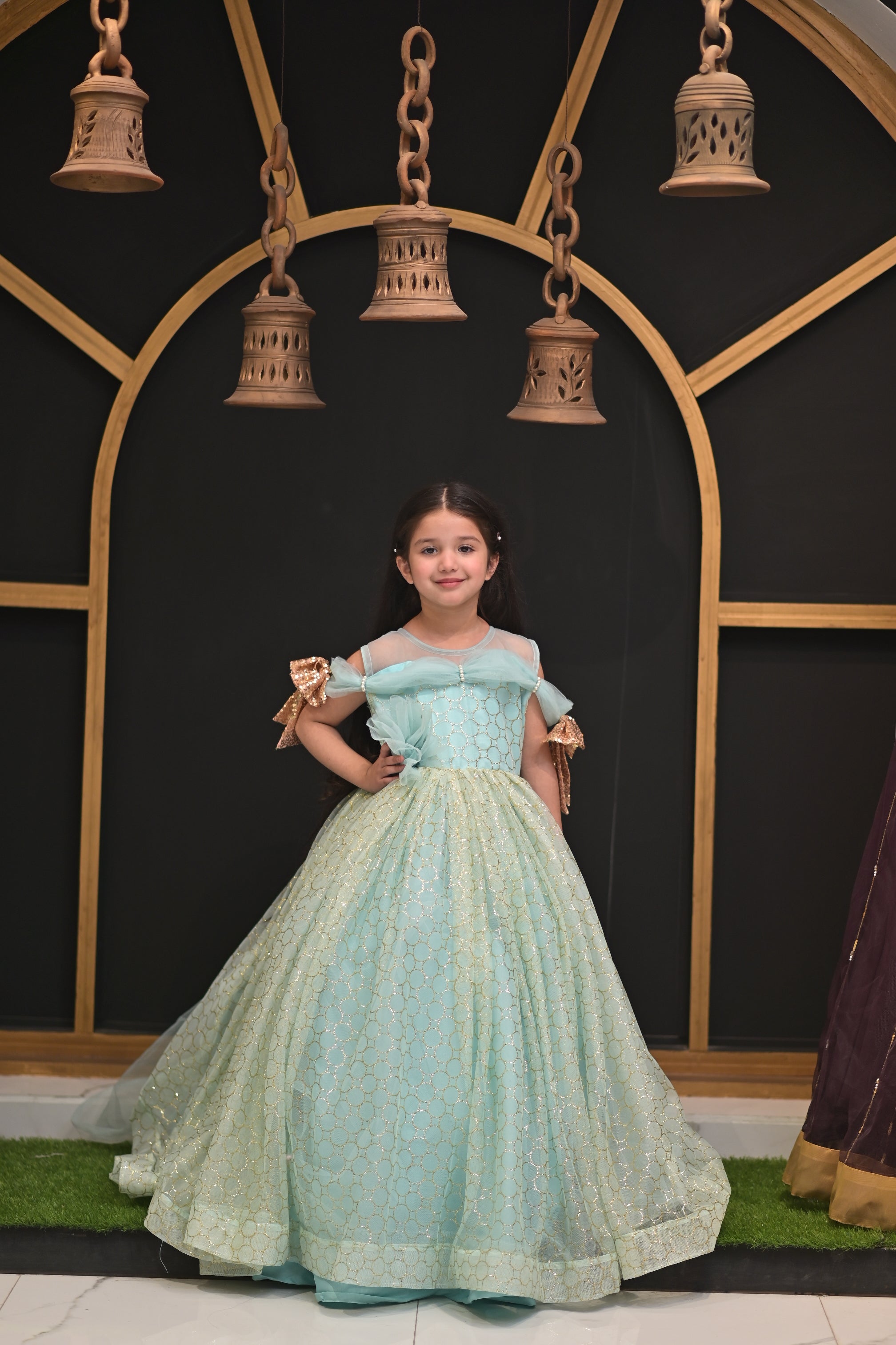 Shimmer & Shine – Regal Aqua