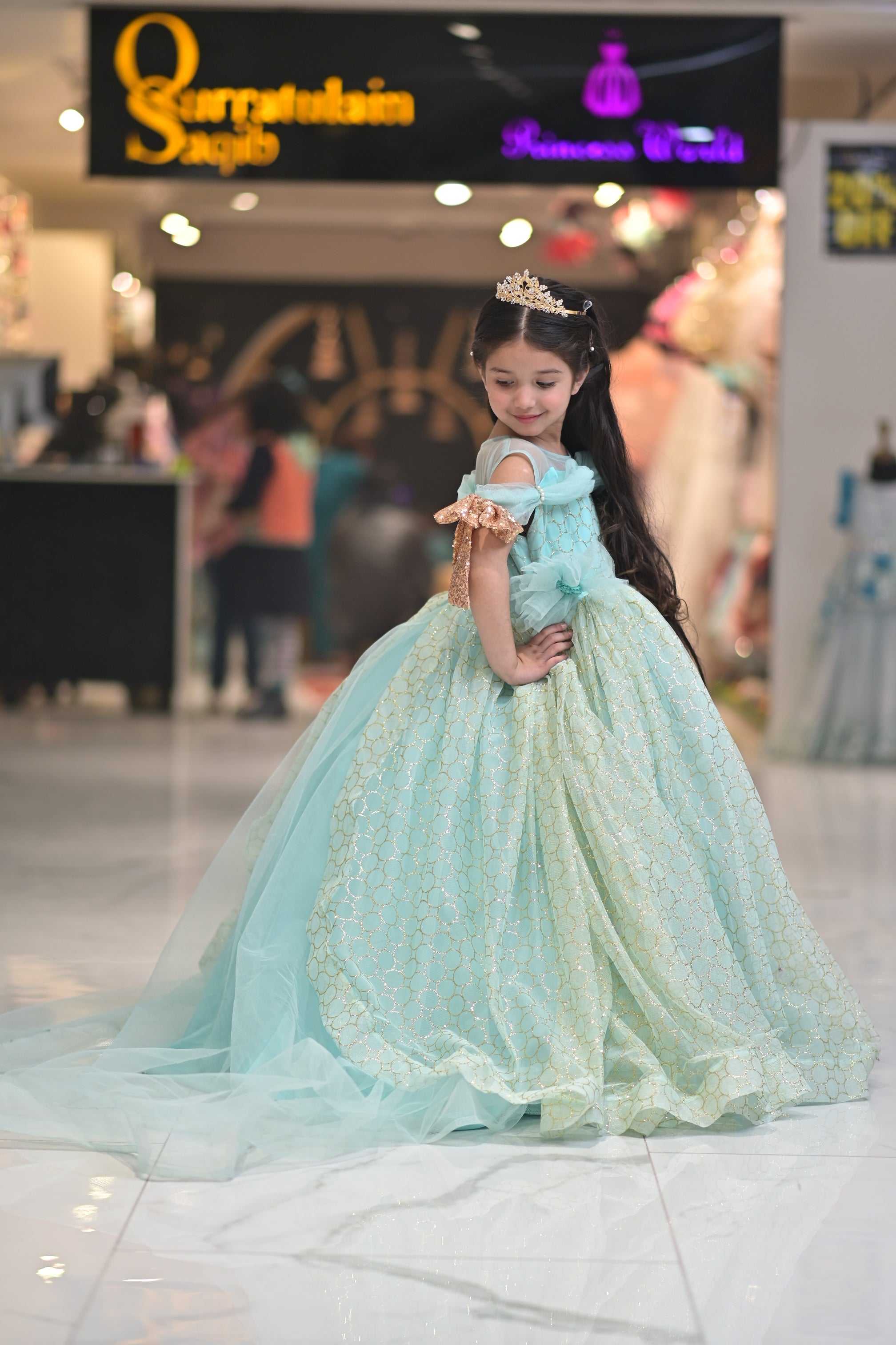 Shimmer & Shine – Regal Aqua