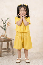 Yellow Chic