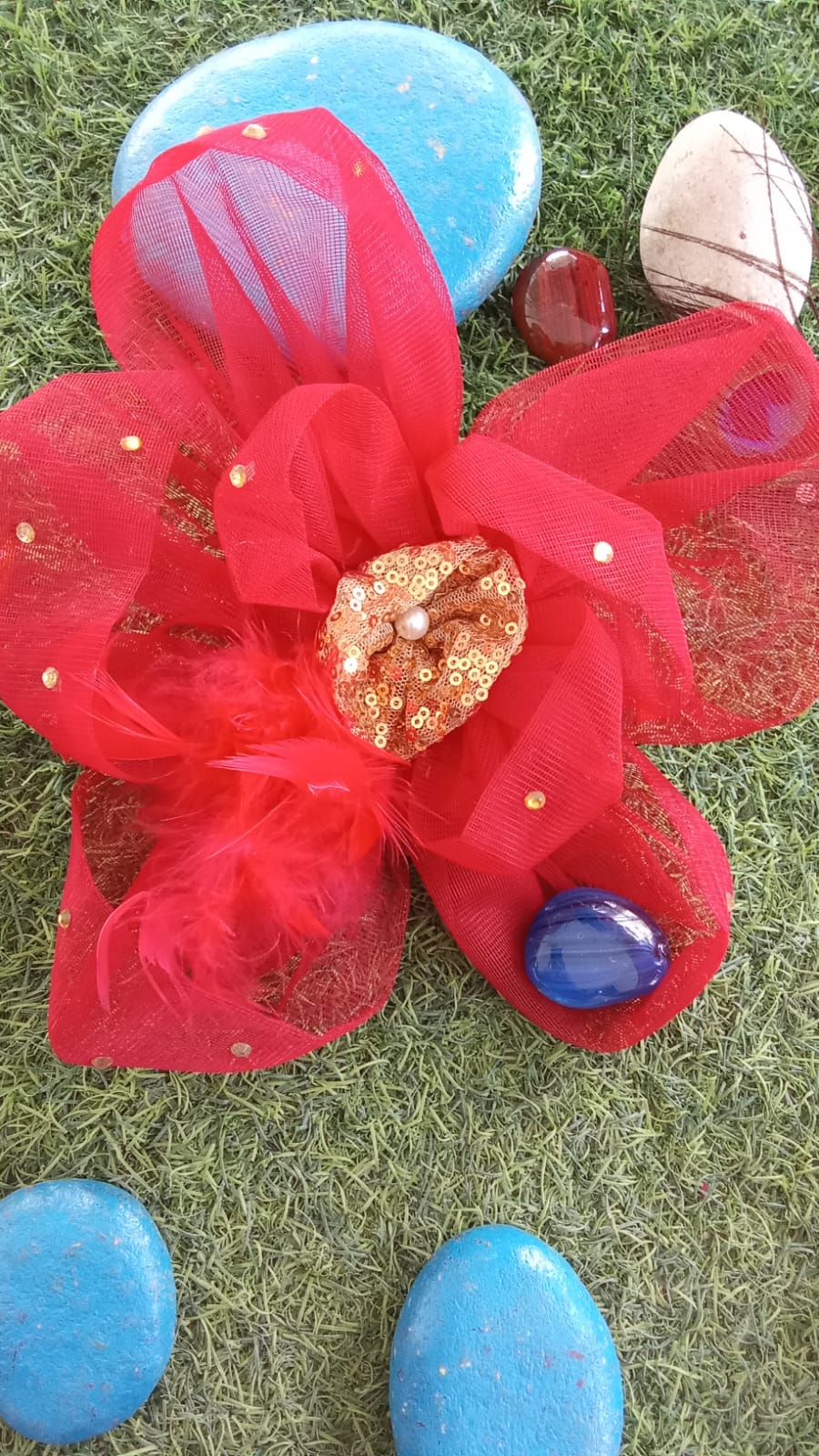 Sunflower pin