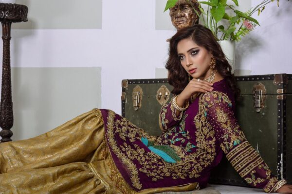 Zarina Eleganza – Ensemble