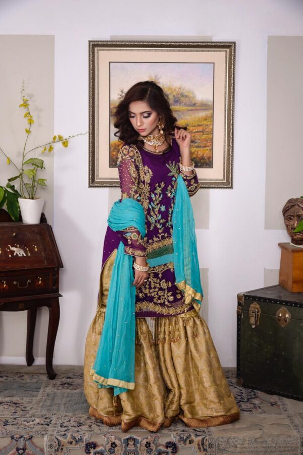 Zarina Eleganza – Ensemble